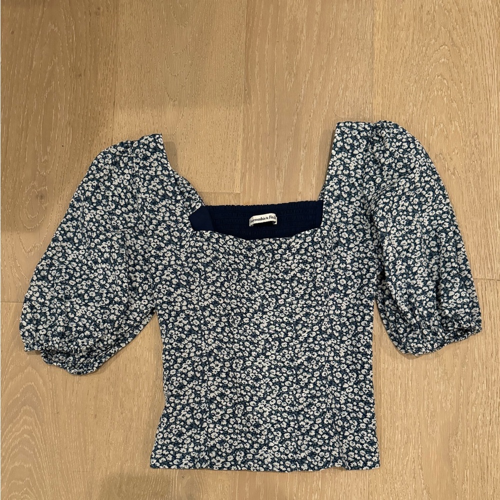 Floral puff sleeve (can be worn off shoulder)